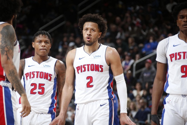 NBA常规赛：掘金107-109惜败活塞 穆雷瓦兰复出难救主 活塞险胜取三连胜